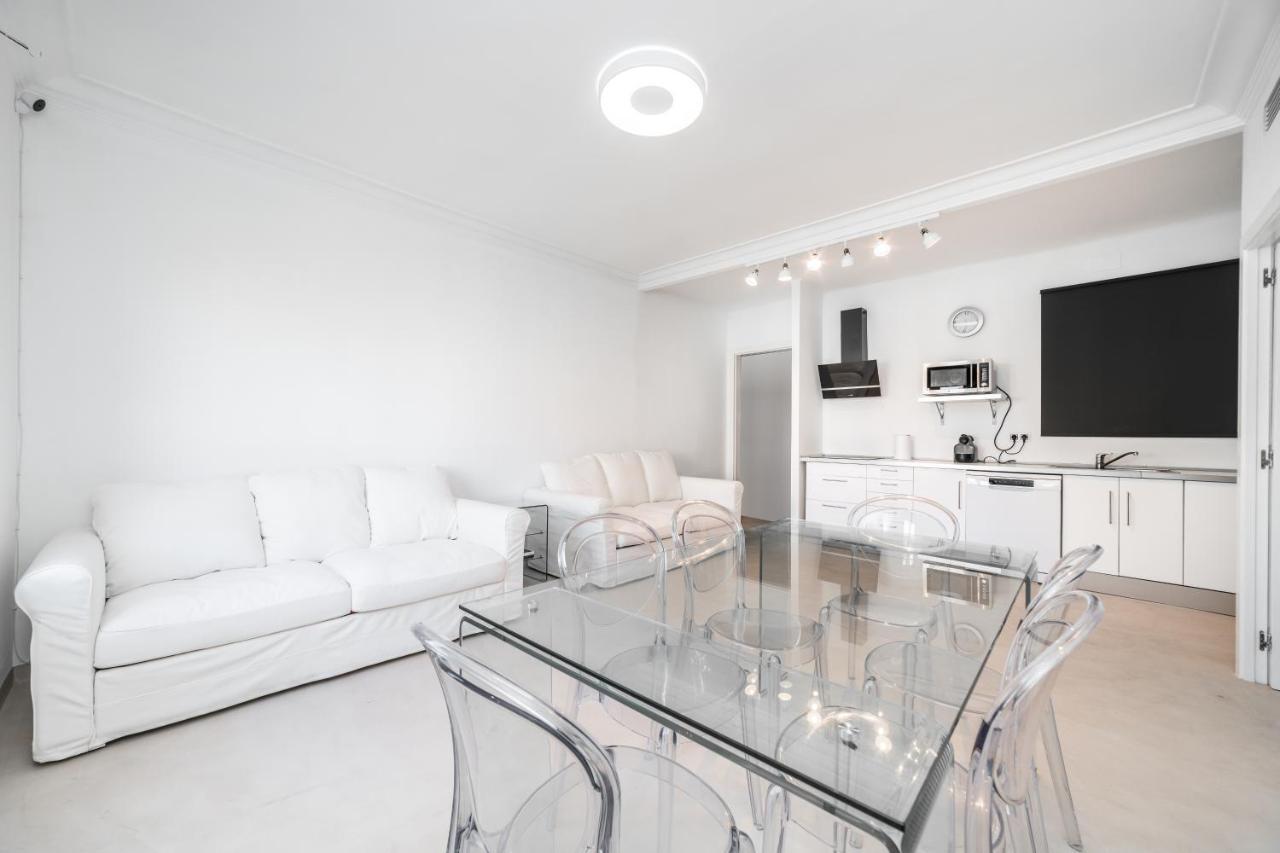 Apartamentos Gran Via 732 Barcelona Luaran gambar