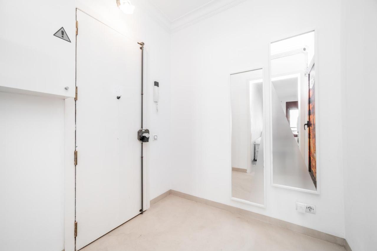 Apartamentos Gran Via 732 Barcelona Luaran gambar